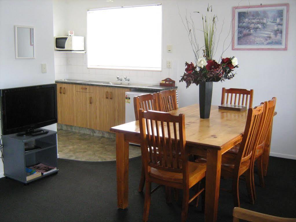 Rose Court Motel Rotorua Exterior photo